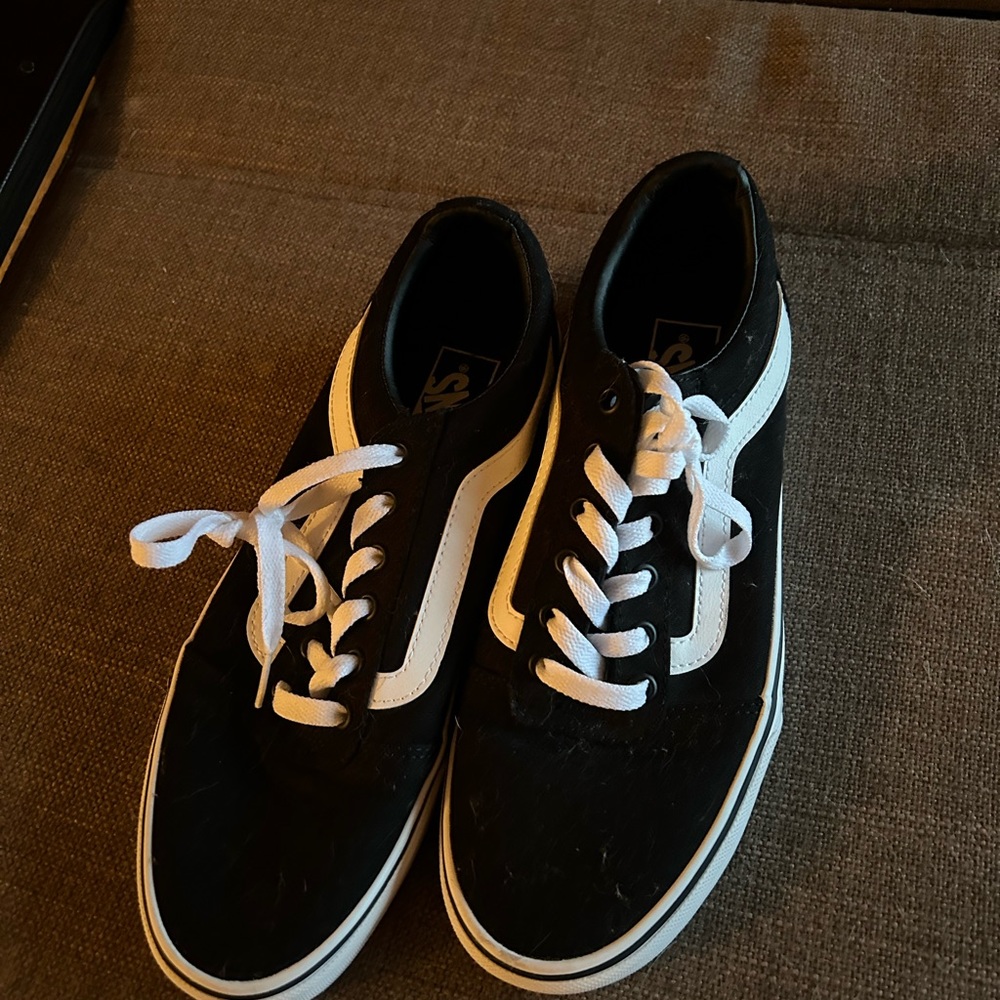 New, never worn Vans shoes